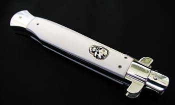 Custom handcrafted switchblades and stilettos