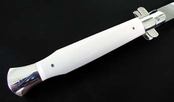 Custom handcrafted switchblades and stilettos