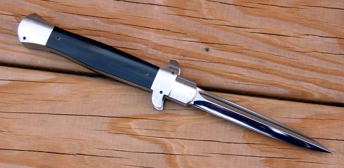 Custom handcrafted switchblades and stilettos