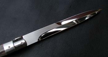 Custom handcrafted switchblades and stilettos