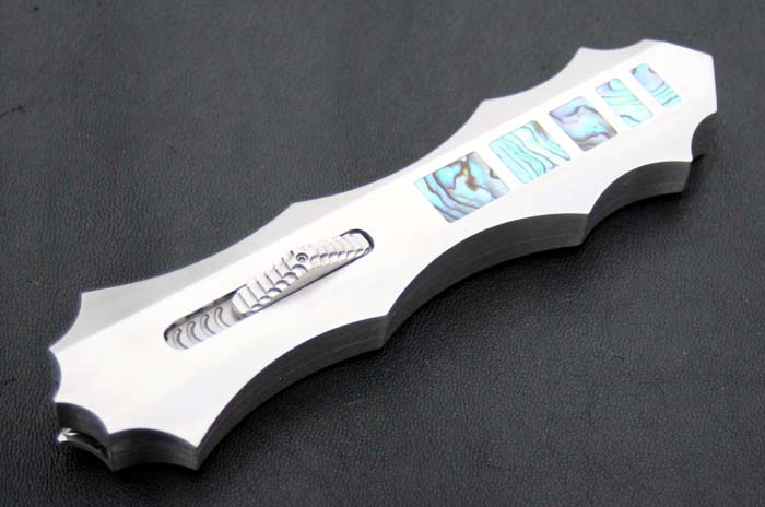 Custom handcrafted switchblades and stilettos