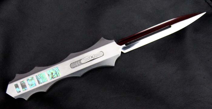 Custom handcrafted switchblades and stilettos