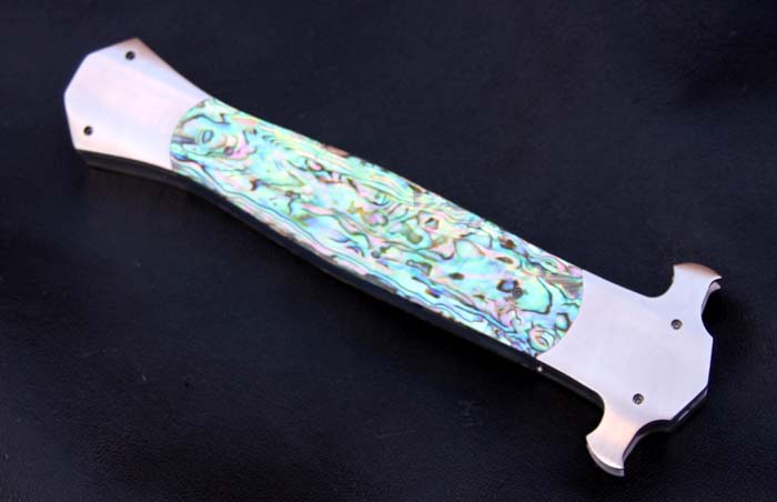 Custom handcrafted switchblades and stilettos